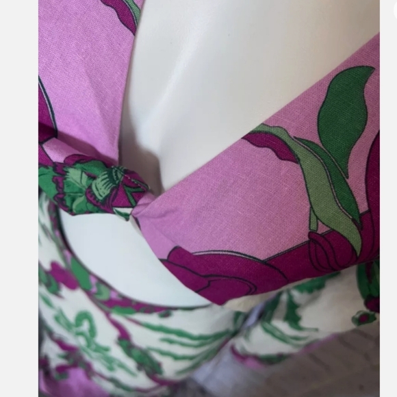 ⭐️Brand new Caroline Constas 2 piece lined blend crop top and skirt- Size XS⭐️ - Picture 4 of 5